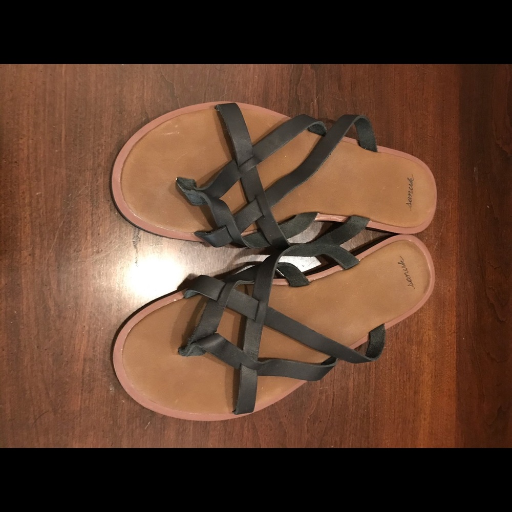 Sanuk Casual Black Sandals